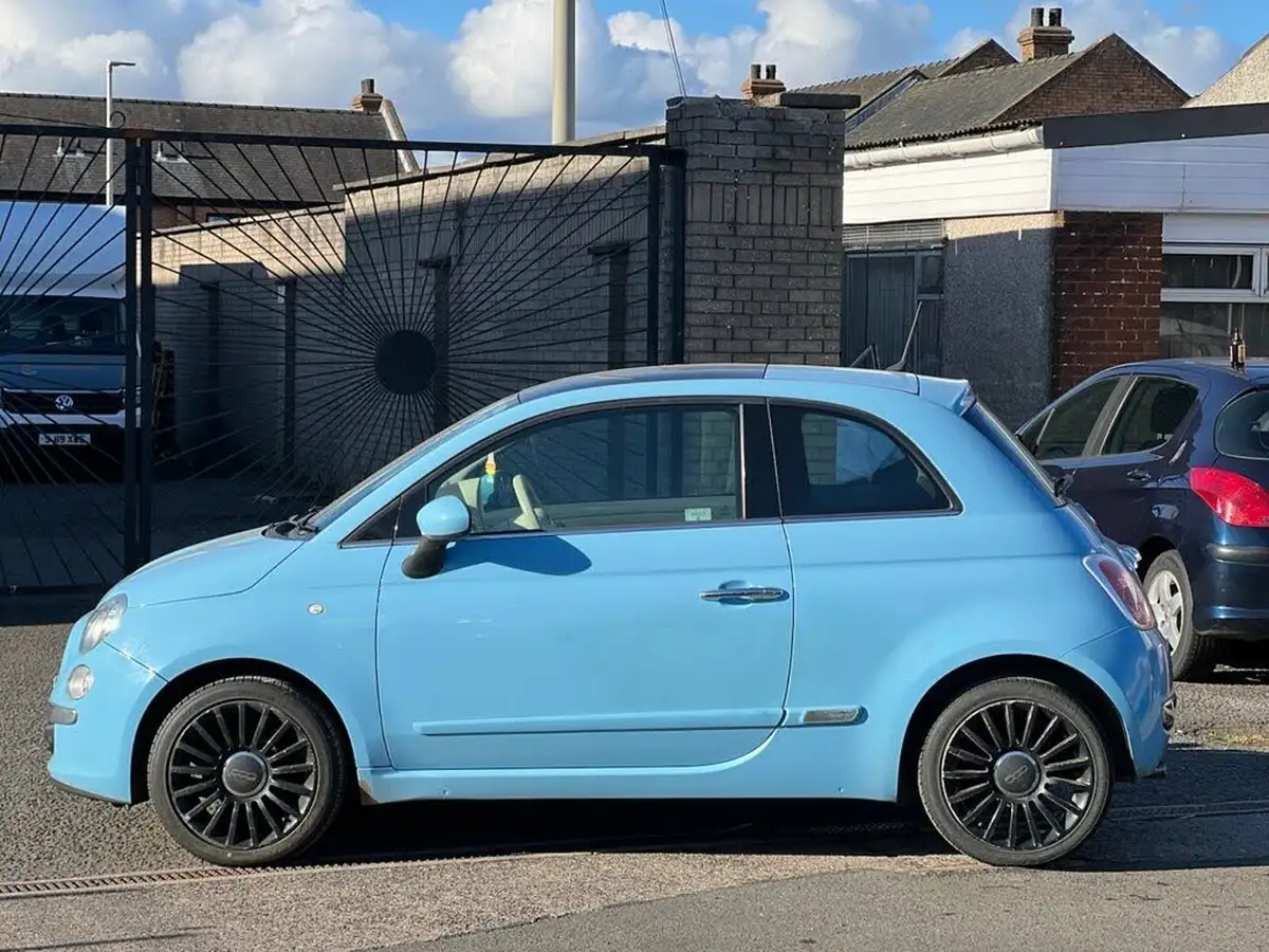 2013-fiat-500-12-lounge-big-3