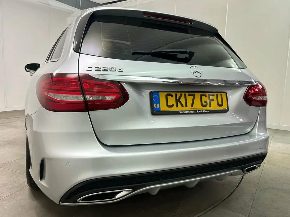 2017-mercedes-benz-c-class-21d-c220d-amg-line-premiumss-estate-5d-9g-tronic-plus-big-9