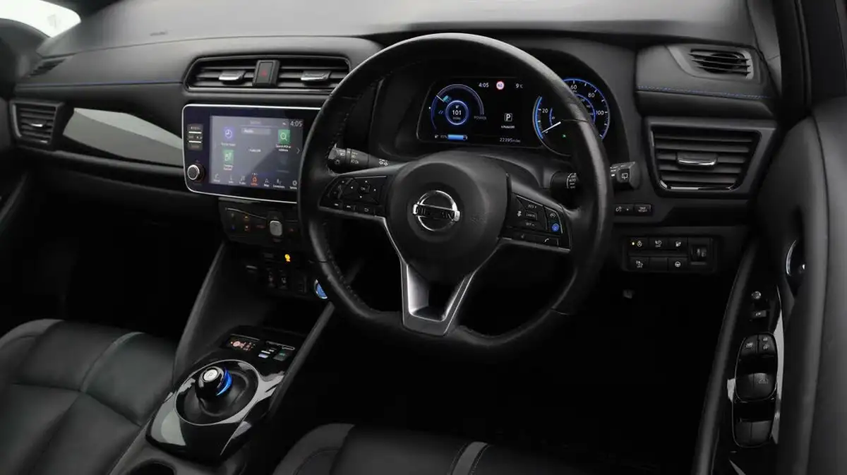 2021-nissan-leaf-e-tekna-big-8
