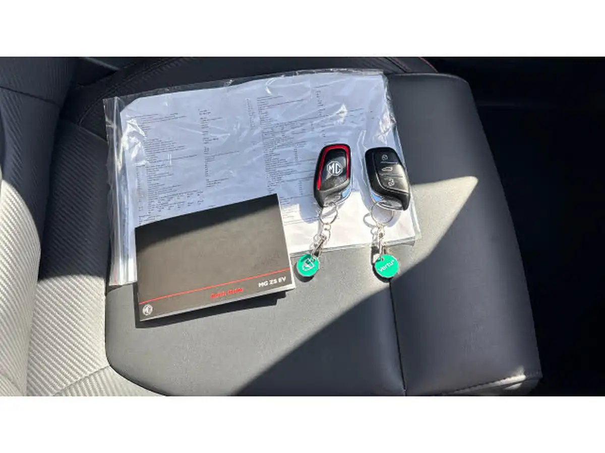 2022-mg-zs-suv-e-trophy-connect-ev-176ps-big-18