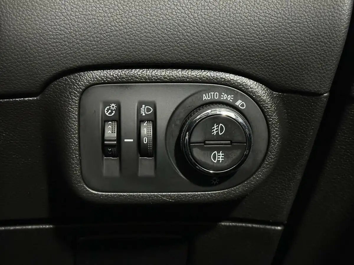 2017-vauxhall-zafira-tourer-14i-16v-turbo-elite-nav-big-15