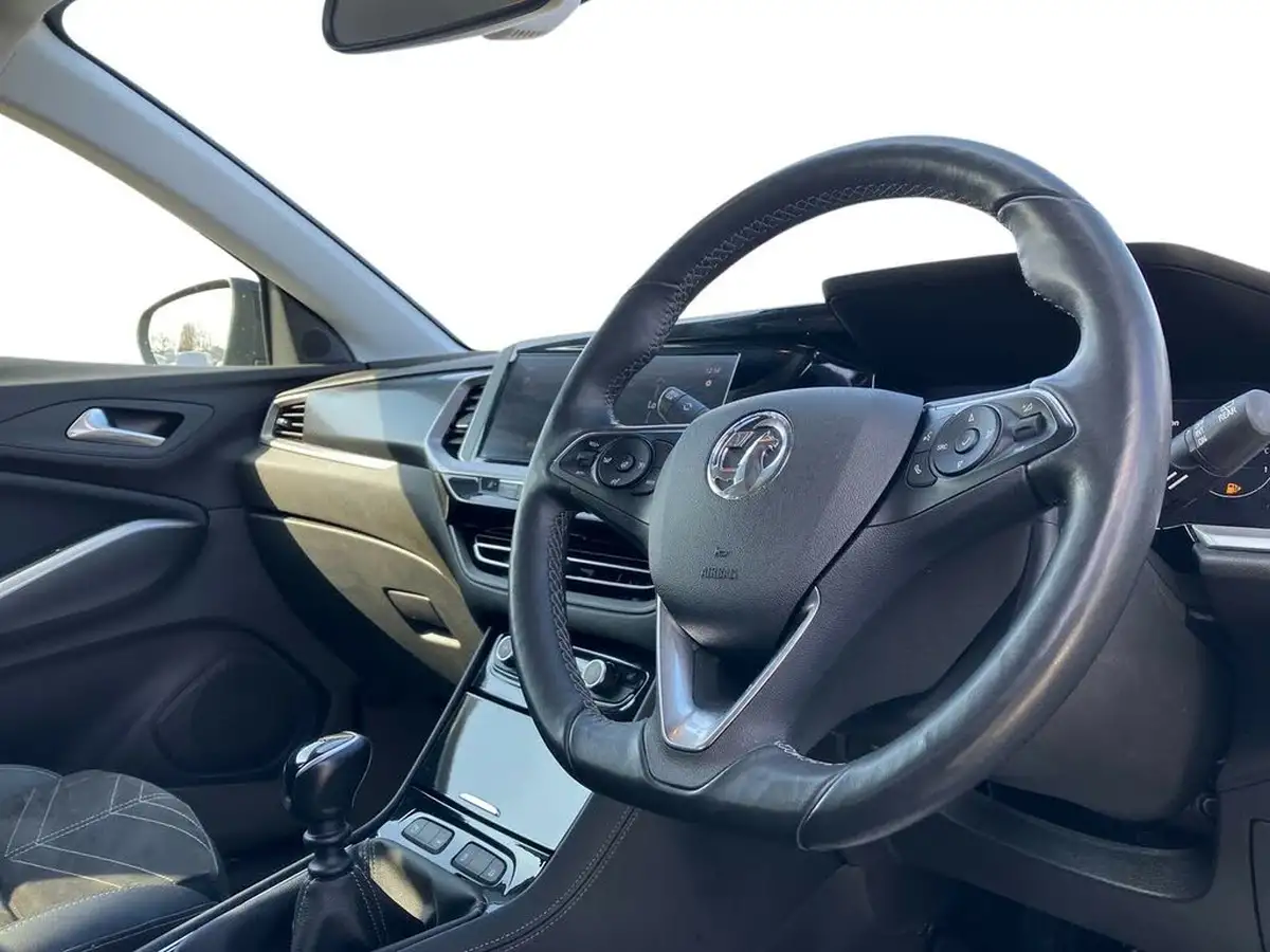 2022-vauxhall-grandland-12-ultimate-big-7