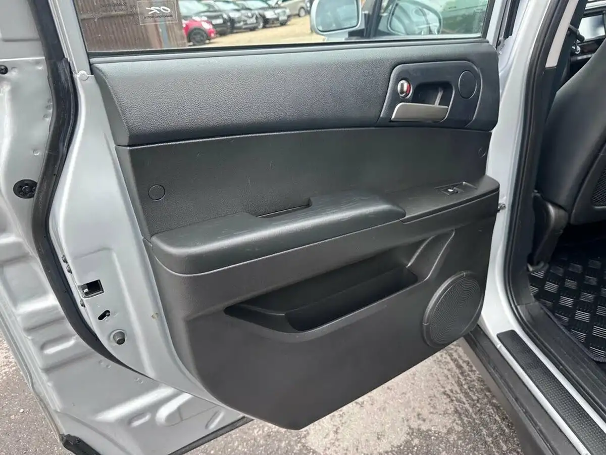 2018-kgm-ssangyong-musso-22td-ex-178ps-auto-big-19