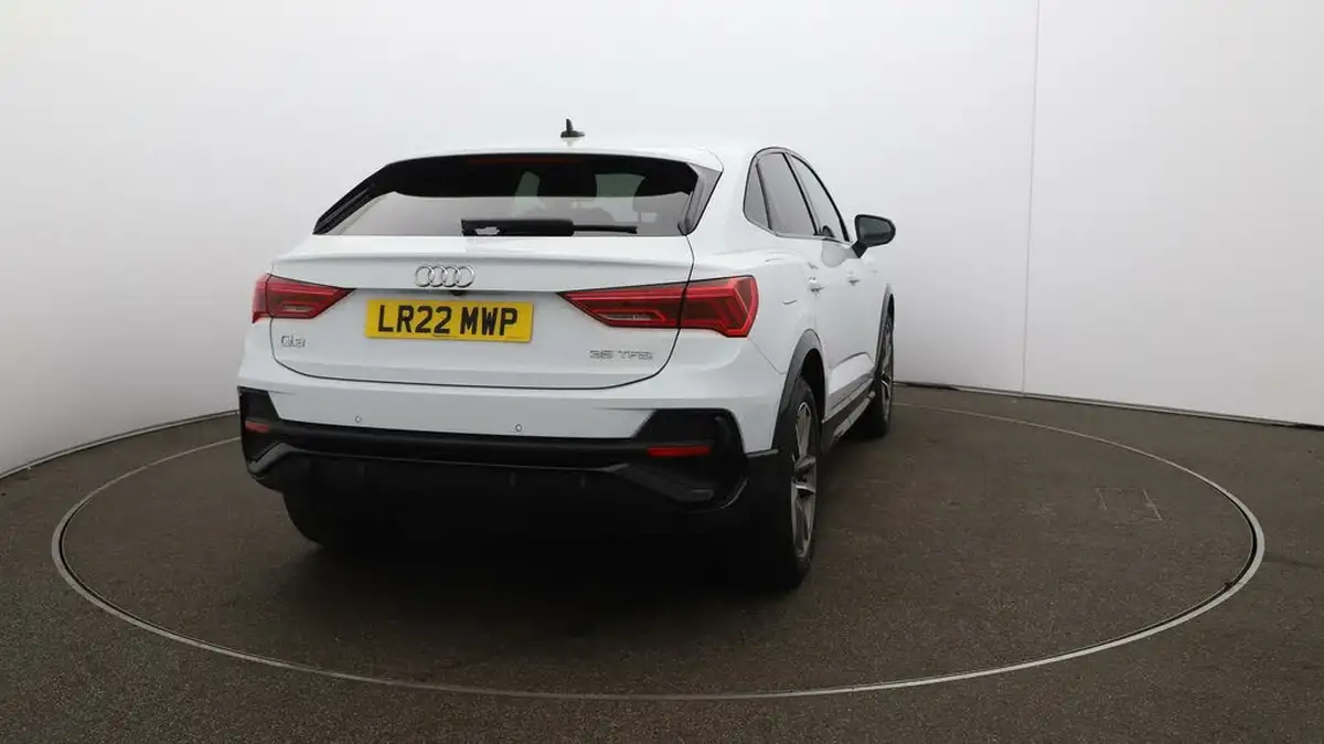 2022-audi-q3-15-35-tfsi-black-edition-cod-sportback-s-tronic-big-48