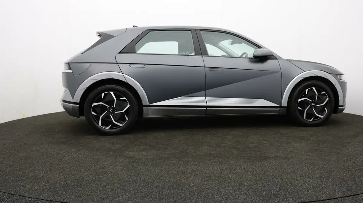 2022-hyundai-ioniq-5-e-premium-217ps-73kwh-rwd-big-30