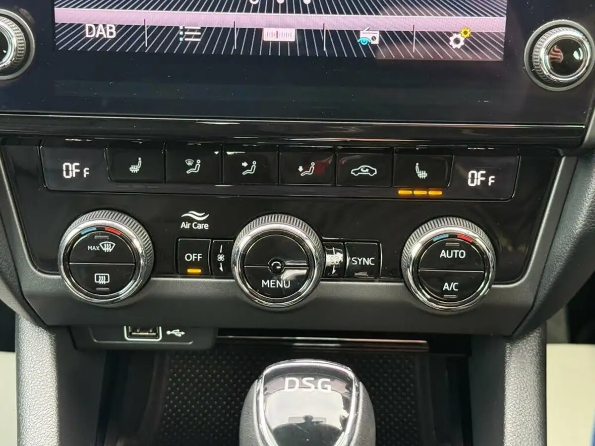 2019-skoda-octavia-15-tsi-se-l-hatchback-dsg-big-27