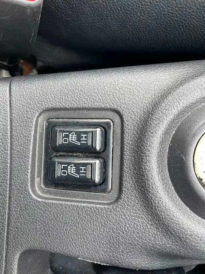 2014-mitsubishi-outlander-20-gx4h-big-34