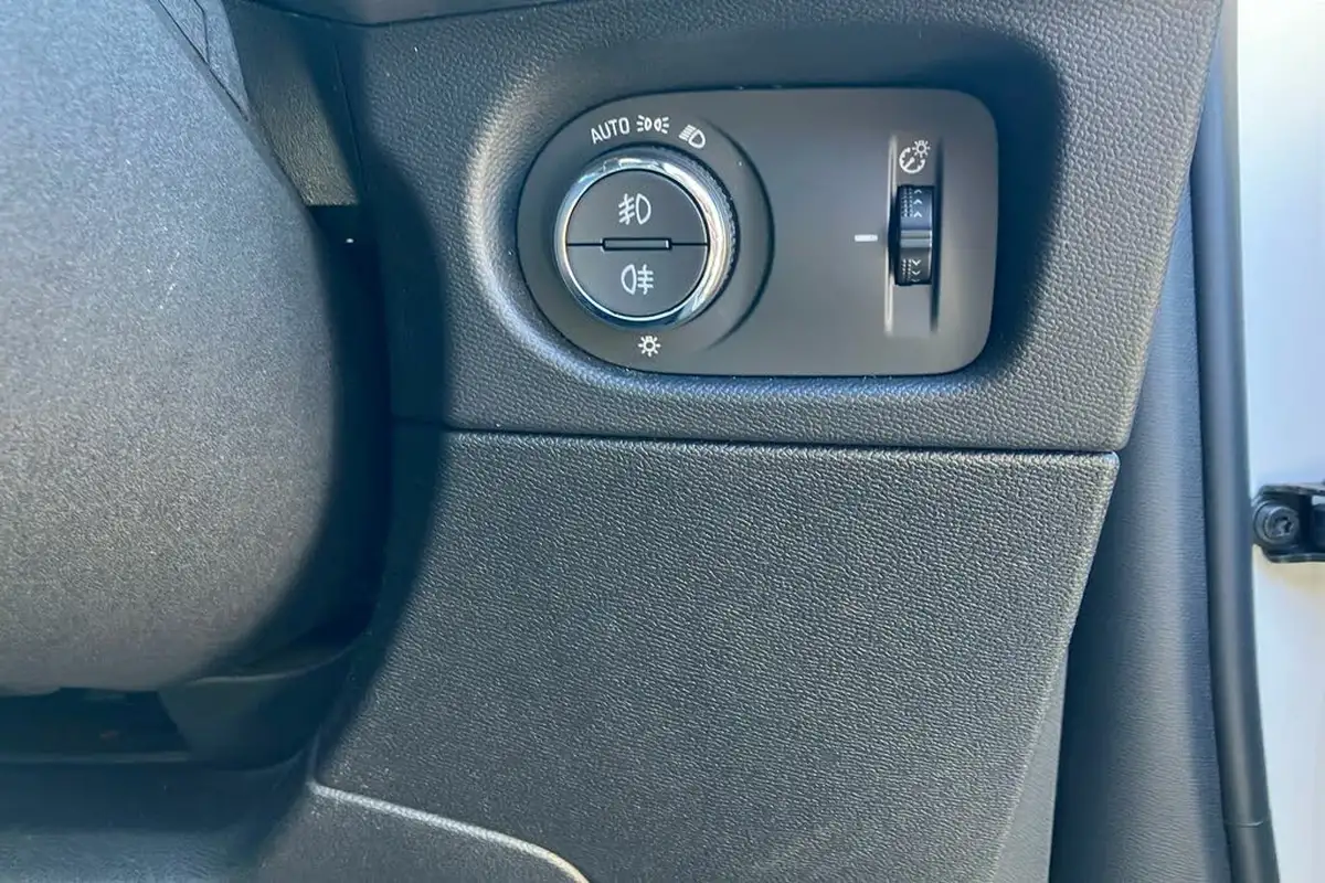2022-vauxhall-mokka-12-ultimate-130ps-auto-big-17
