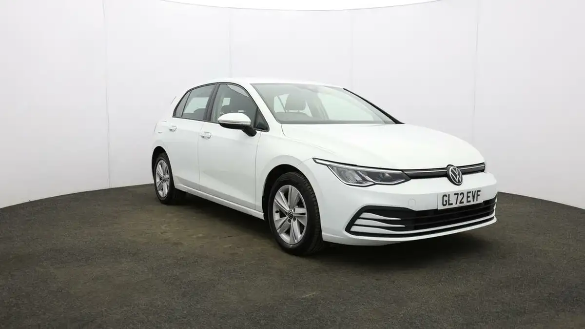 2022-volkswagen-golf-15-tsi-life-150ps-hatchback-big-37