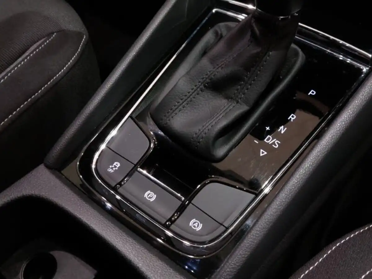 2020-skoda-karoq-16tdi-se-drive-dsg-big-15