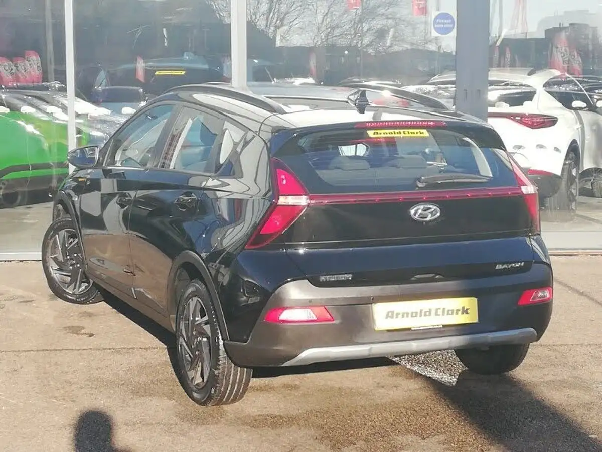 2023-hyundai-bayon-10-t-gdi-se-connect-dct-big-1