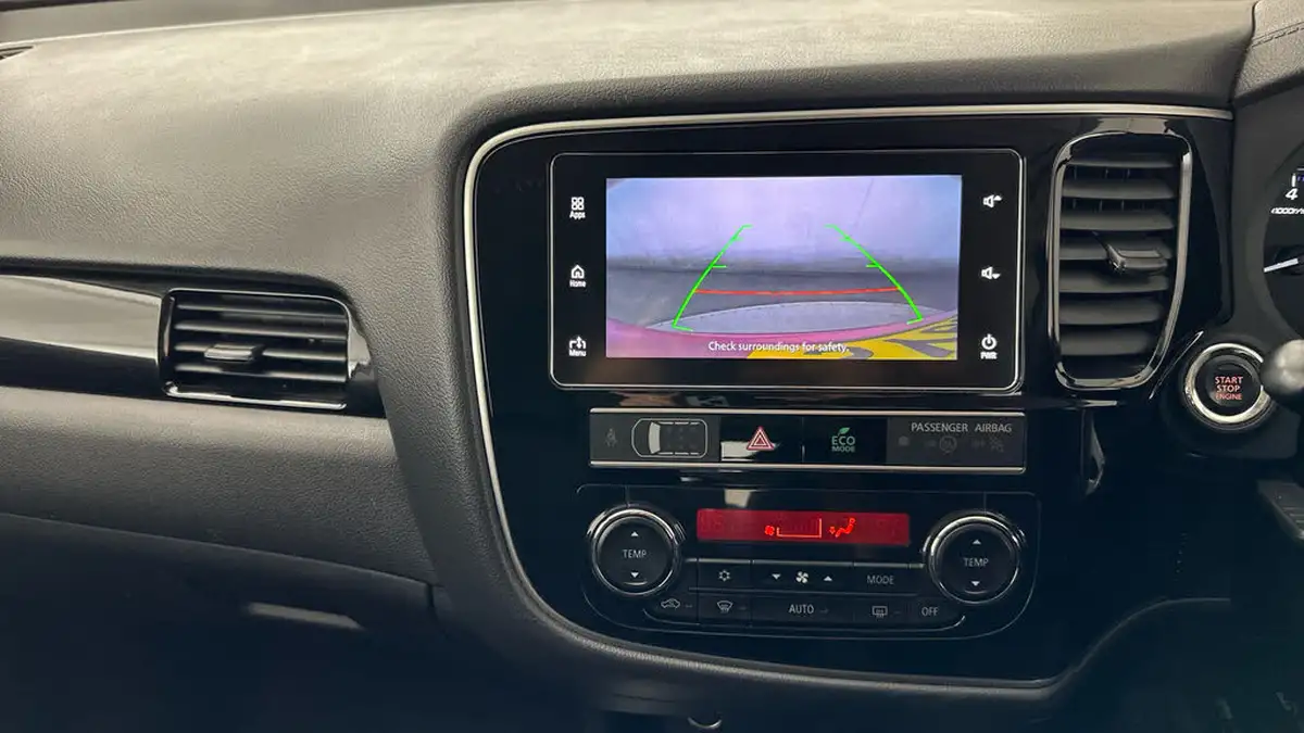 2019-mitsubishi-outlander-20-juro-7st-big-25