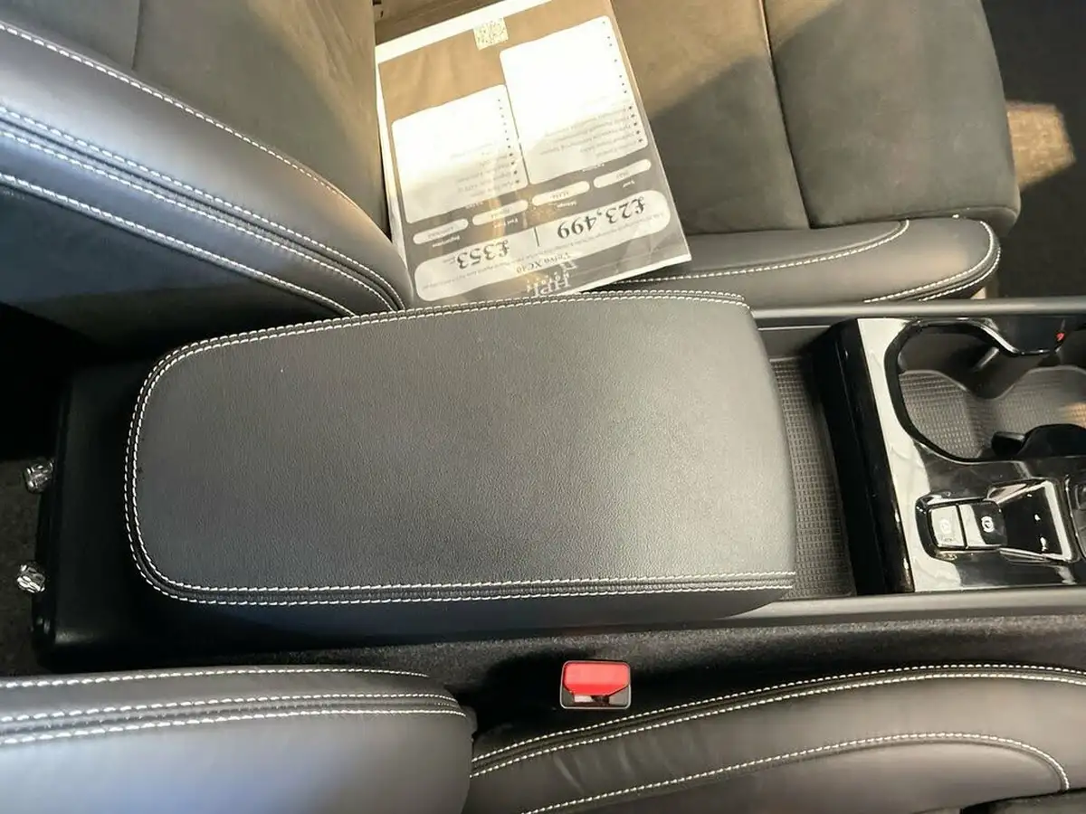 2021-volvo-xc40-15-t5-r-design-pro-258bhp-big-12