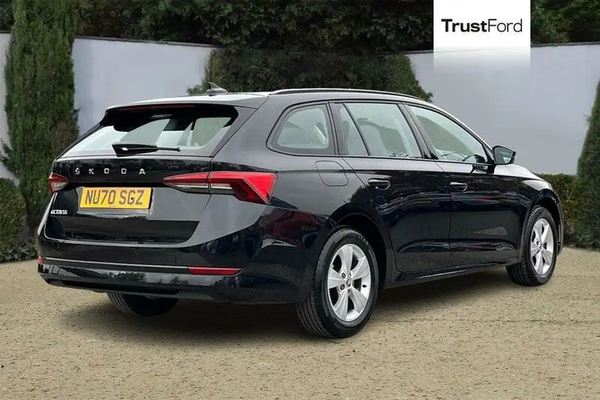 2020-skoda-octavia-15-tsi-se-first-edition-estate-big-3