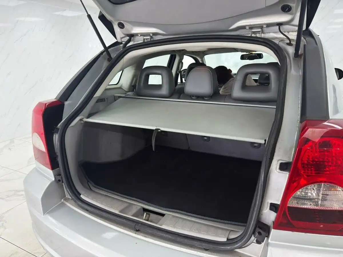 2006-dodge-caliber-18-sxt-big-16