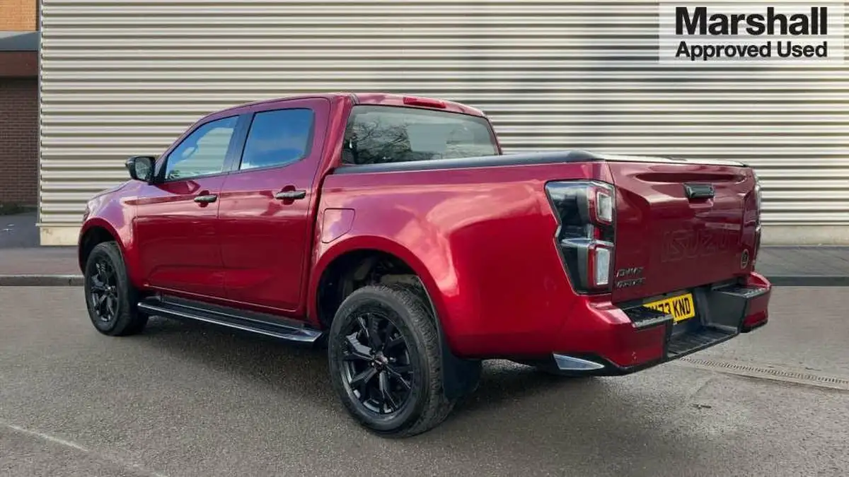 2023-isuzu-d-max-19td-v-cross-steel-edition-auto-big-4