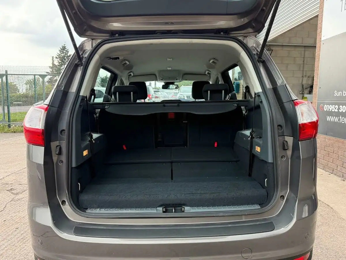 2012-ford-grand-c-max-20tdci-titanium-140ps-7seats-powershift-big-57