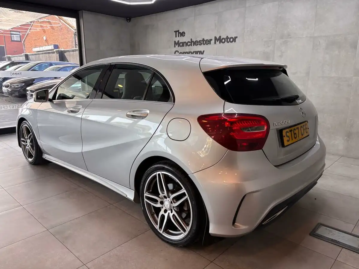 2017-mercedes-benz-a-class-21d-a200d-amg-line-ss-7g-dct-big-2