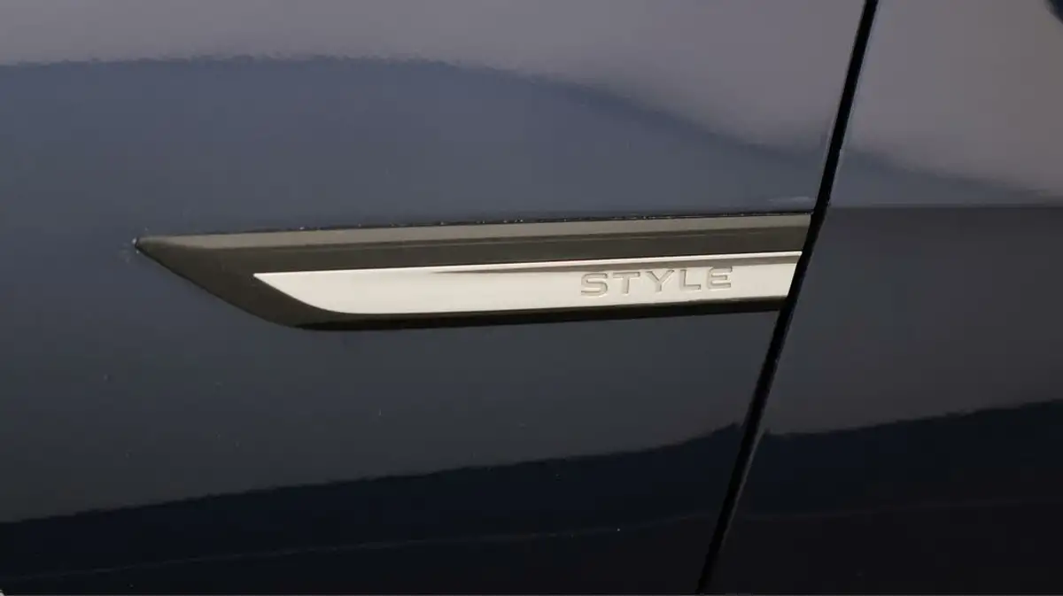 2021-volkswagen-golf-15-etsi-style-150ps-hatchback-big-20