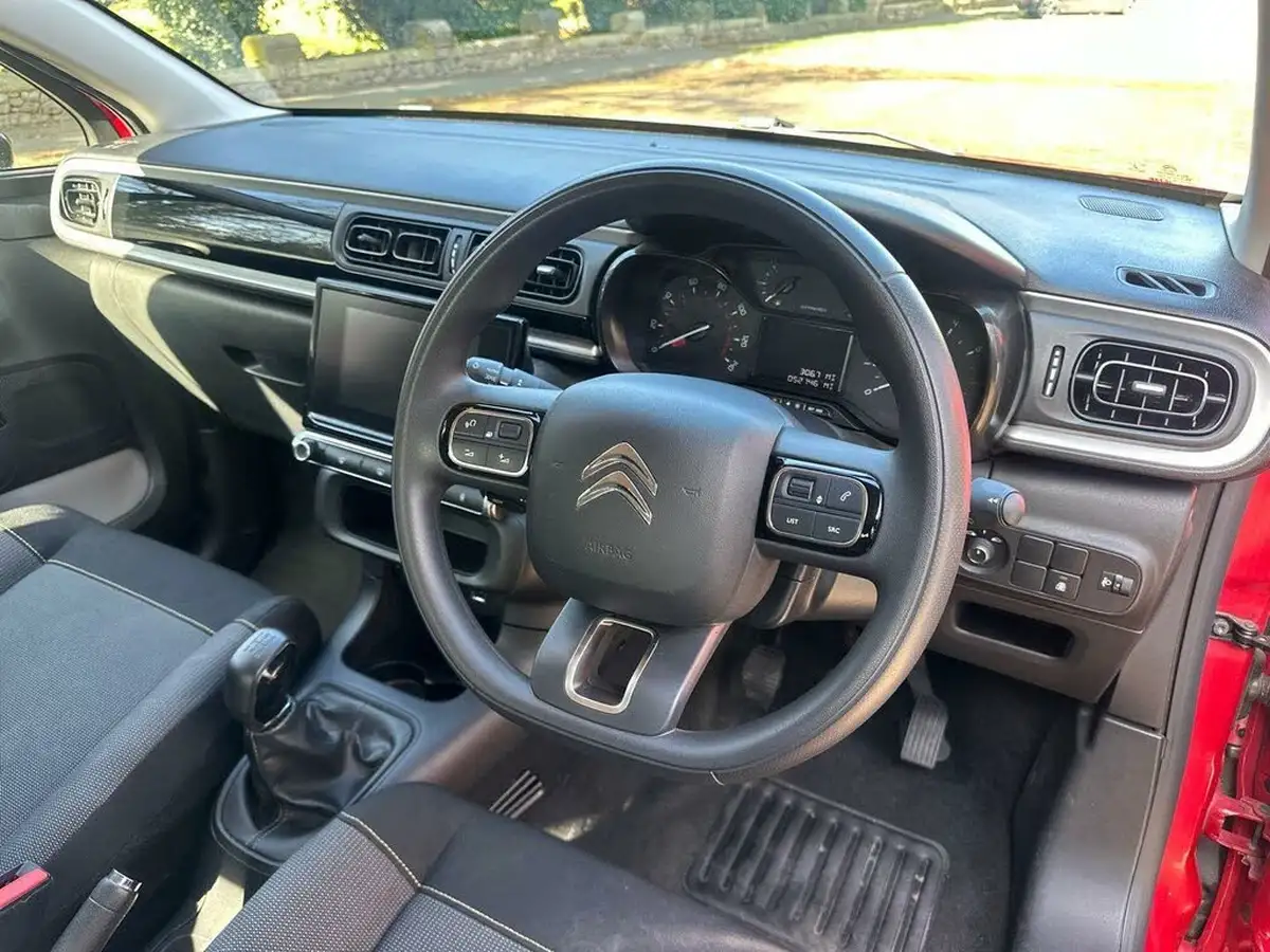2021-citroen-c3-12-puretech-shine-83ps-big-27