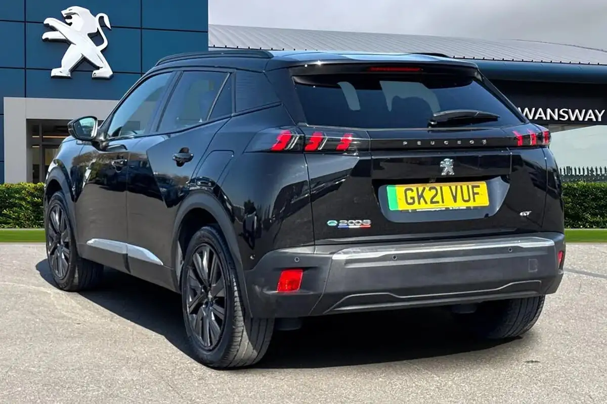 2021-peugeot-2008-suv-e-gt-premium-big-1