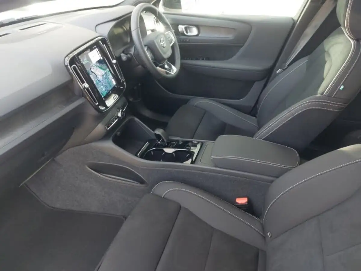 2024-volvo-c40-e-recharge-ultimate-235bhp-big-4
