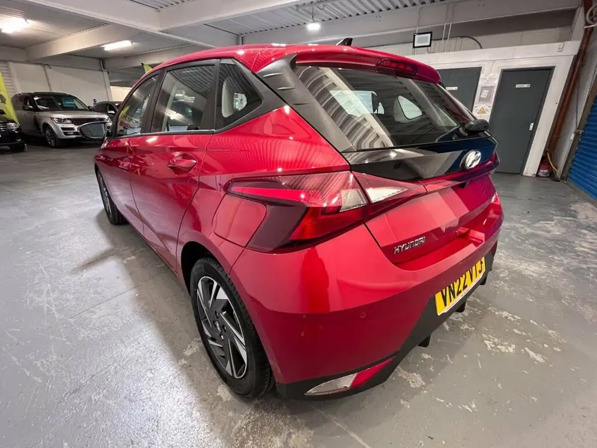 2022-hyundai-i20-10-t-gdi-se-connect-dct-big-9