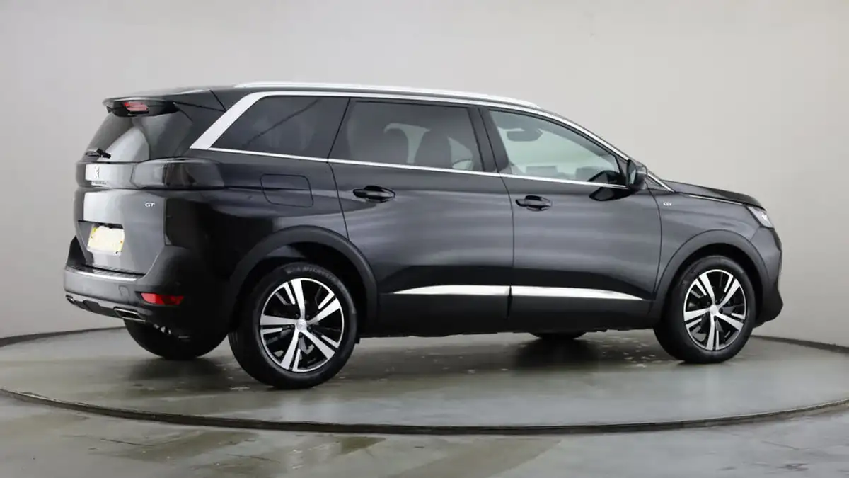2024-peugeot-5008-suv-12-puretech-gt-130ps-big-11
