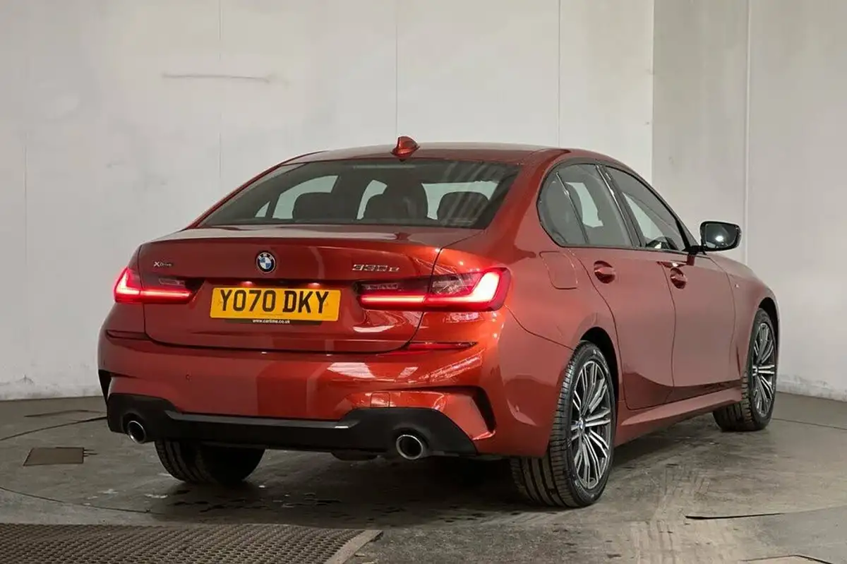 2021-bmw-3-series-20-330e-xdrive-m-sport-saloon-4d-big-16