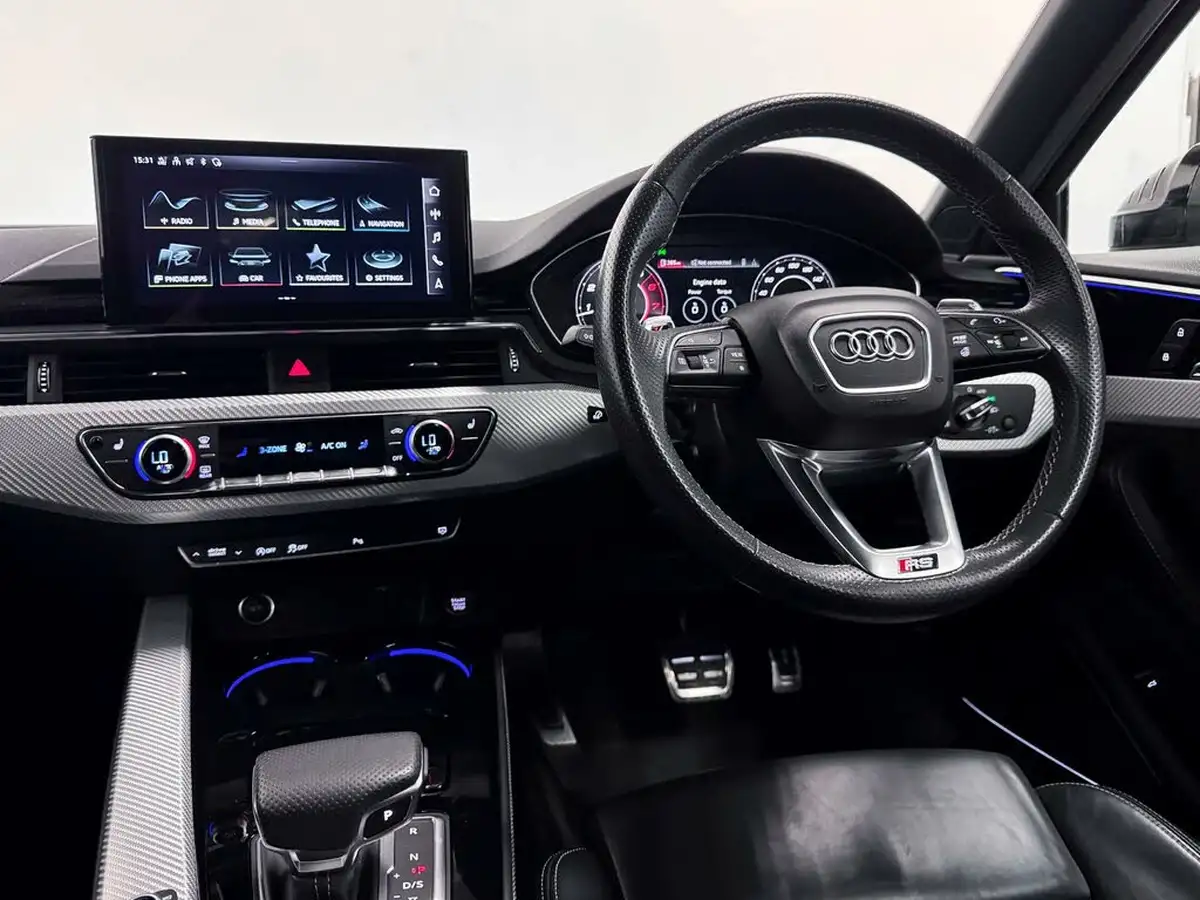 2021-audi-rs4-avant-29-tfsi-big-29