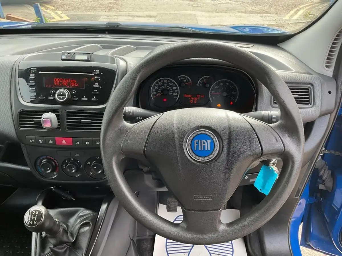 2014-fiat-doblo-cargo-13jtd-sx-tecnico-big-23