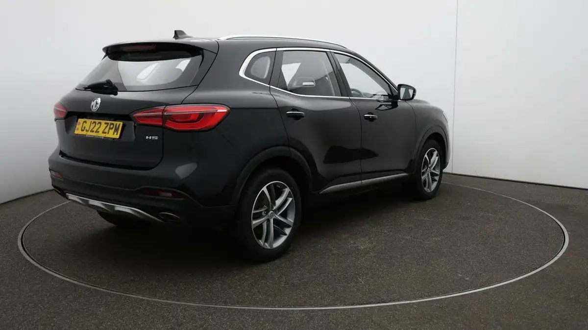 2022-mg-hs-15t-gdi-exclusive-162ps-big-7
