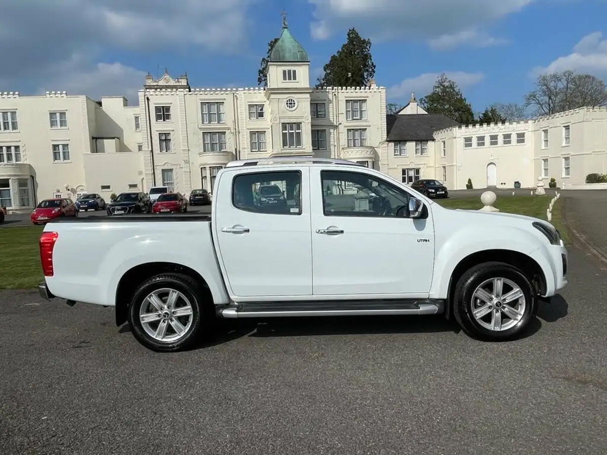 2018-isuzu-d-max-19td-utah-auto-big-3