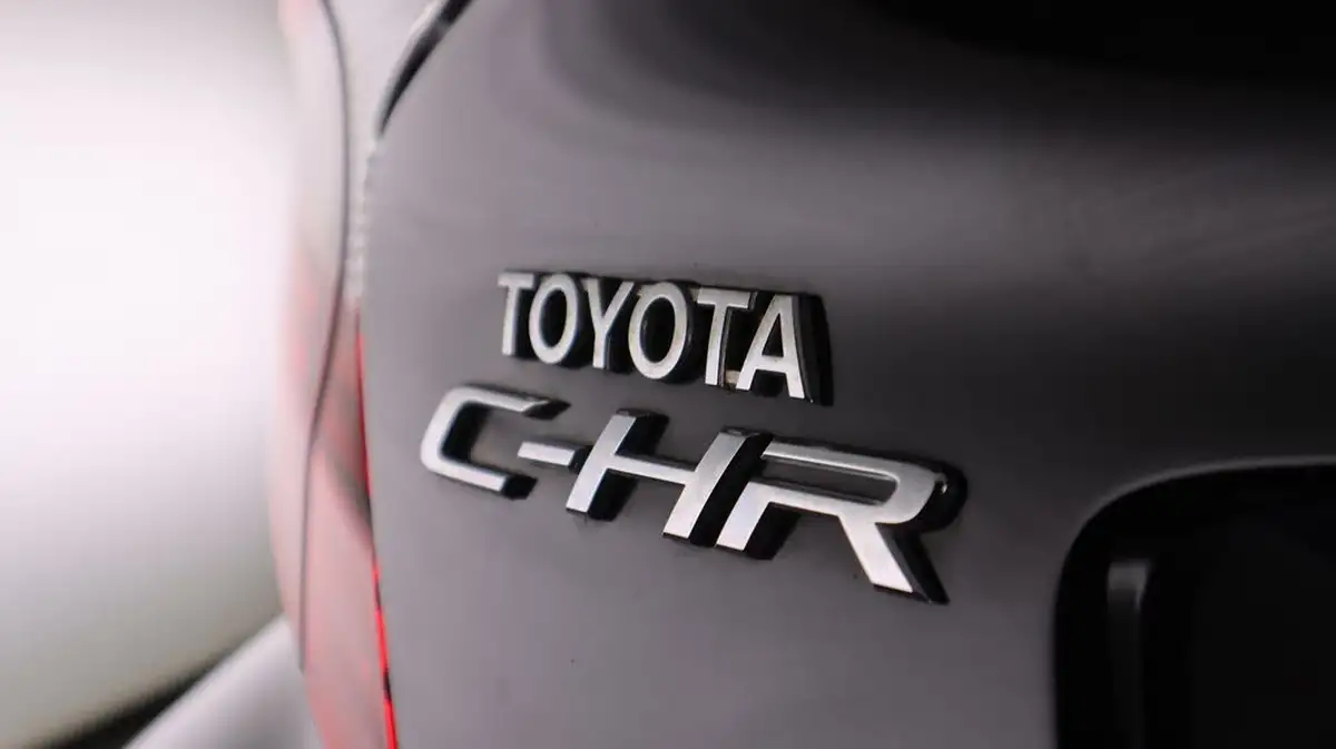 2021-toyota-c-hr-18-vvt-i-design-big-21