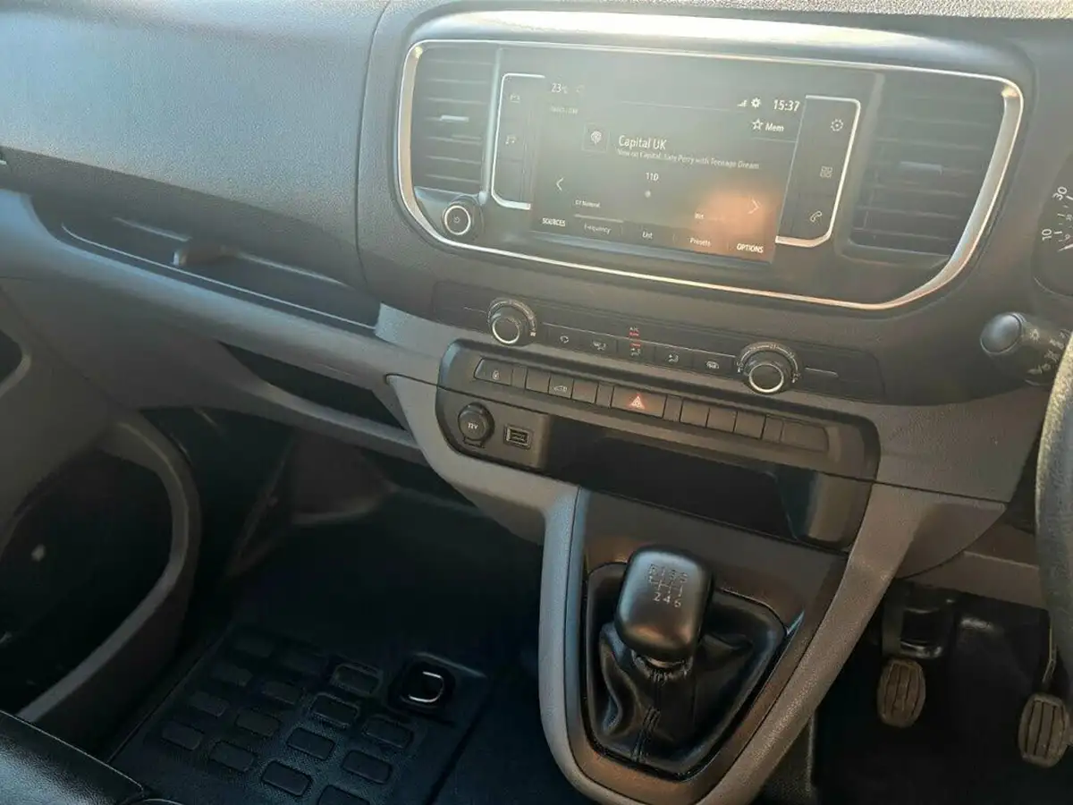 2021-vauxhall-vivaro-15td-2900-l2h1-sportive-100pseu6dt-big-18