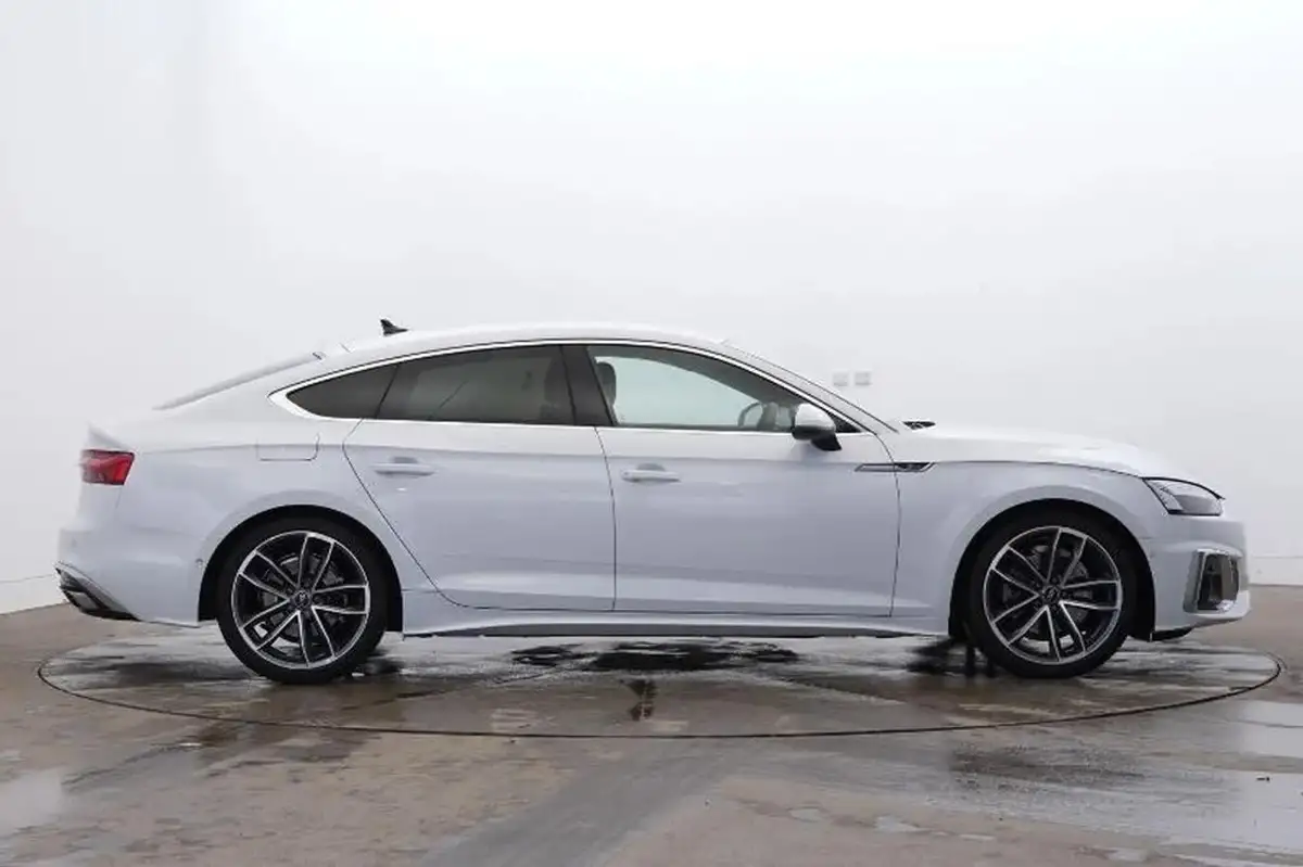 2024-audi-a5-20-35-tfsi-s-line-sportback-5d-big-3