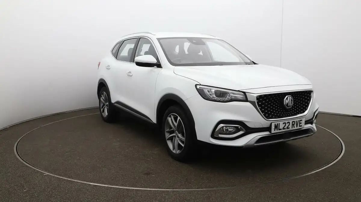 2022-mg-hs-15t-gdi-excite-162ps-big-33