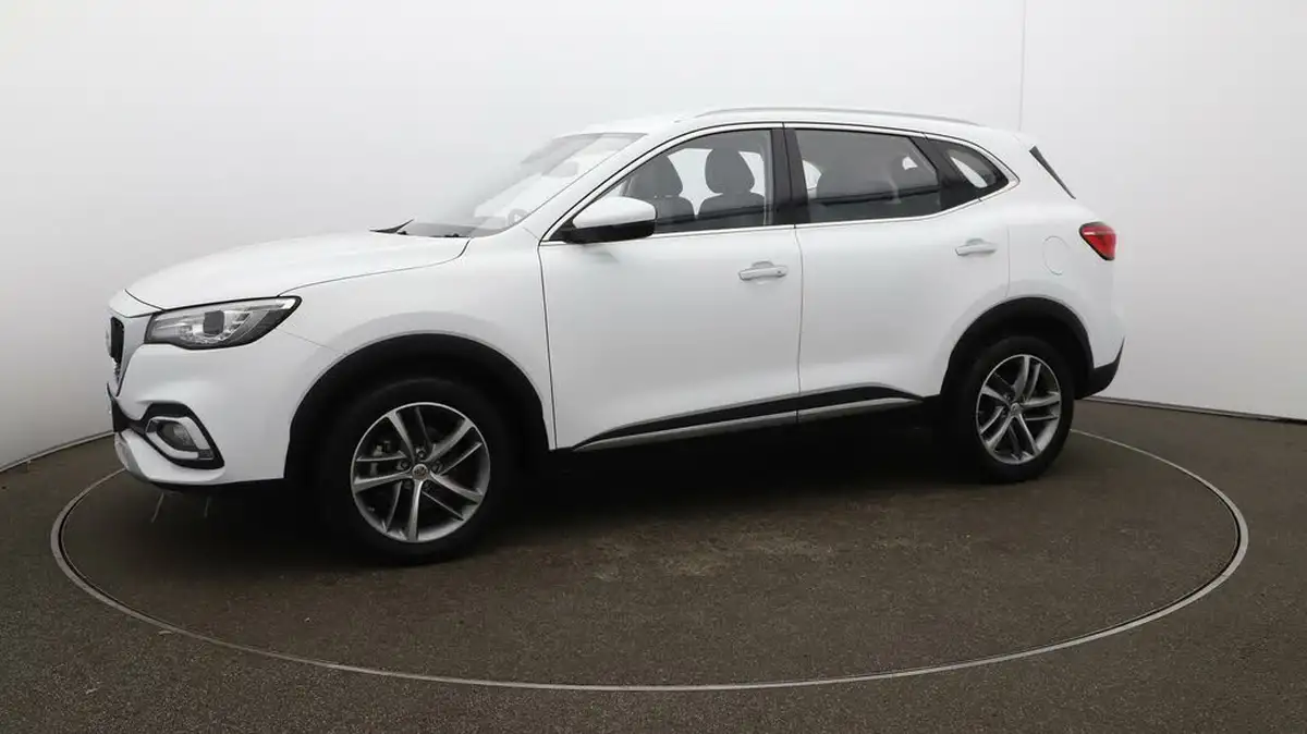 2022-mg-hs-15t-gdi-excite-162ps-big-57