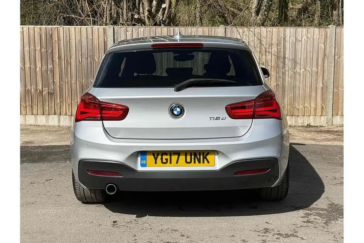 2017-bmw-1-series-15td-116d-m-sport-3d-auto-big-6
