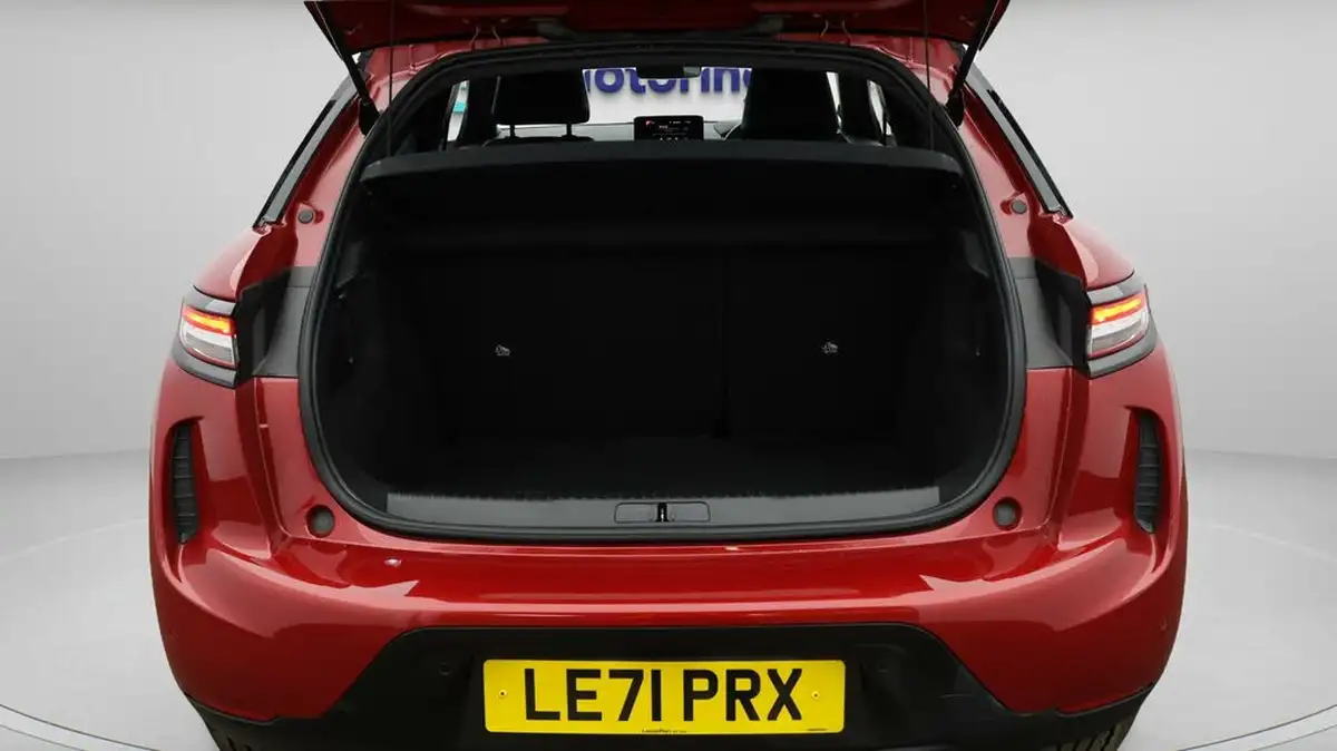 2022-ds-ds-3-crossback-12-puretech-performance-line-130ps-eat8-big-16