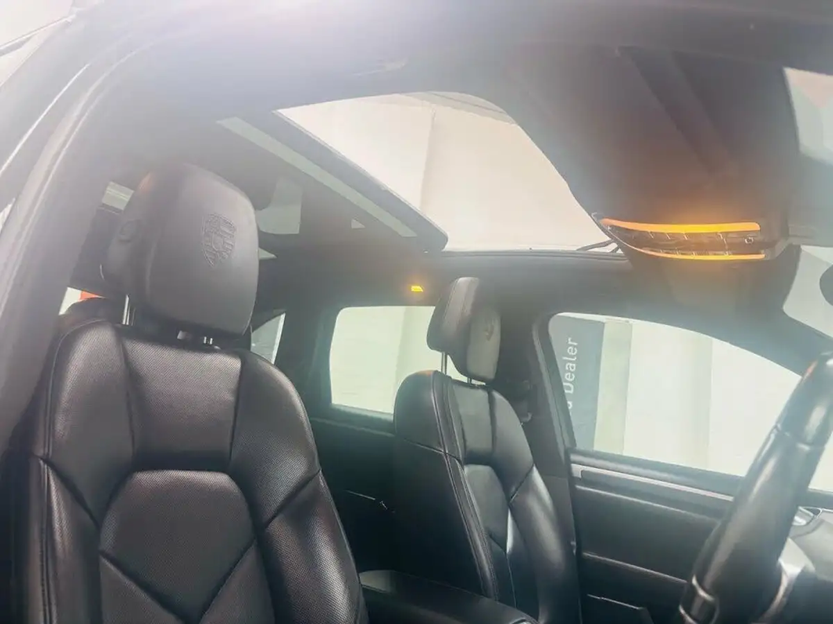 2013-porsche-cayenne-30td-big-22