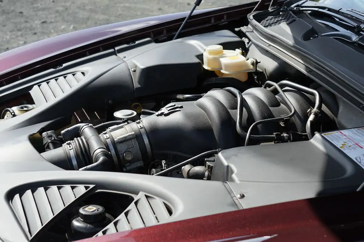 2007-maserati-quattroporte-42-auto-big-12