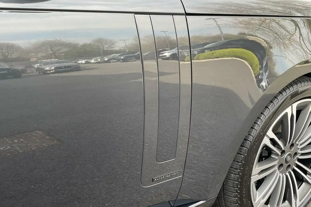 2024-land-rover-range-rover-30-d350-autobiography-big-64