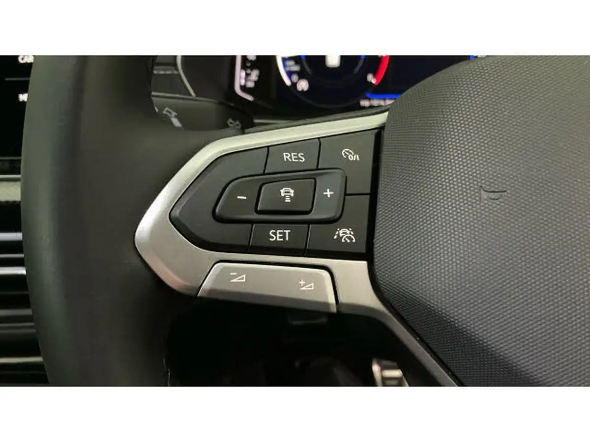 2025-volkswagen-t-cross-10-tsi-r-line-big-16