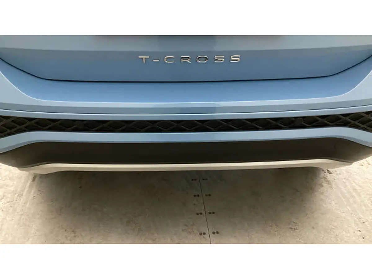 2025-volkswagen-t-cross-10-tsi-r-line-big-44