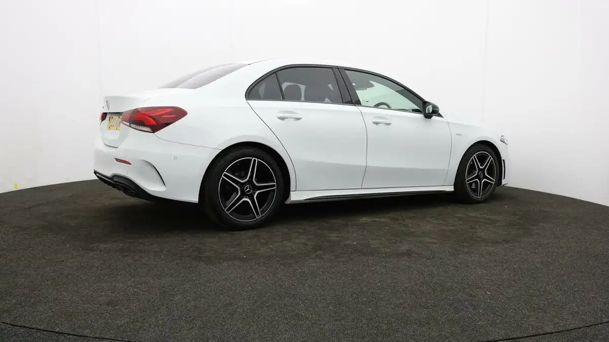 2022-mercedes-benz-a-class-13-a180-amg-line-executive-edition-saloon-4d-7g-dct-big-26