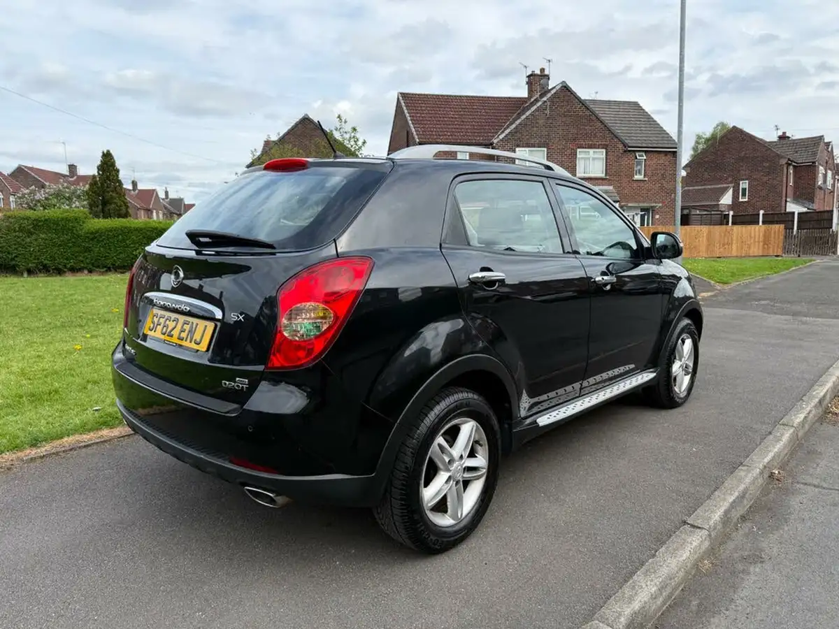 2012-ssangyong-korando-big-7