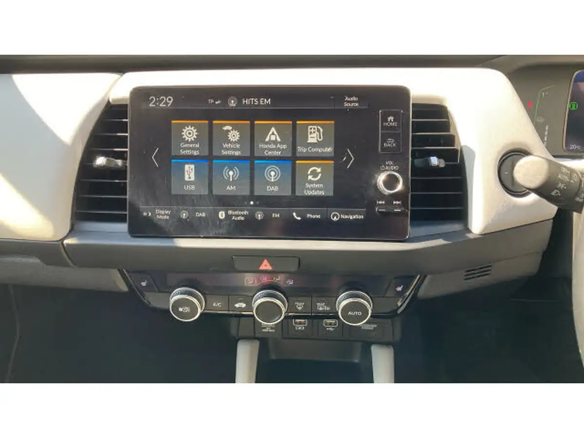 2021-honda-jazz-15-i-mmd-ex-107ps-big-15