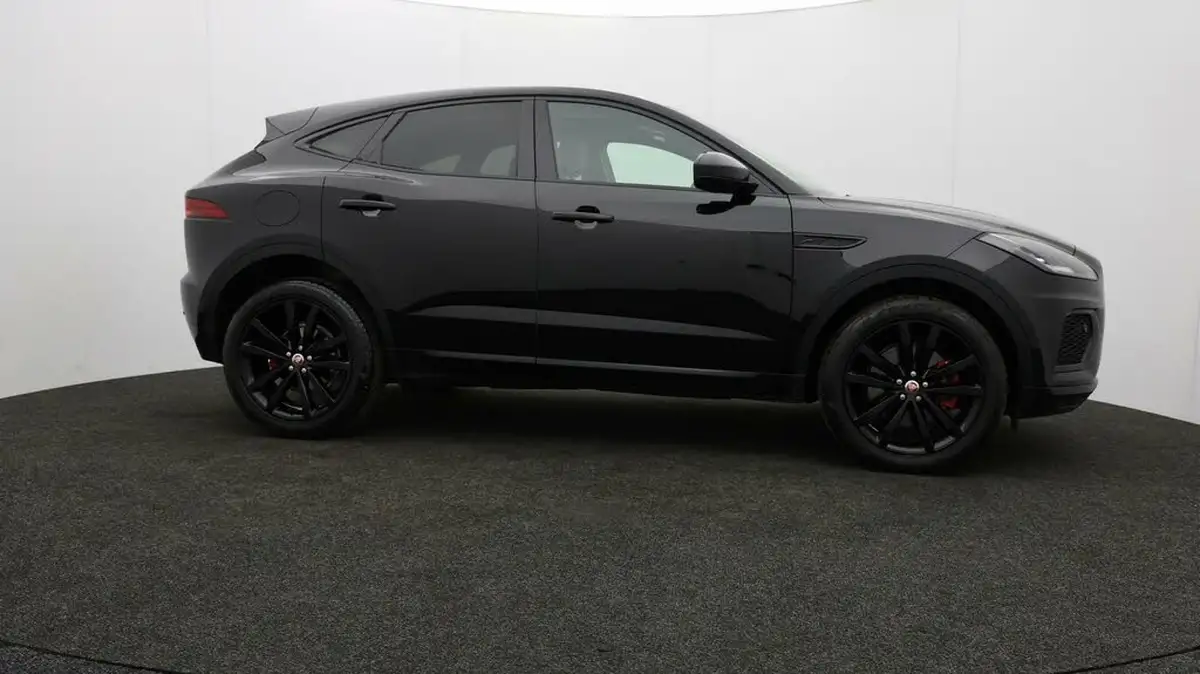 2021-jaguar-e-pace-20-d200-r-dynamic-black-big-40