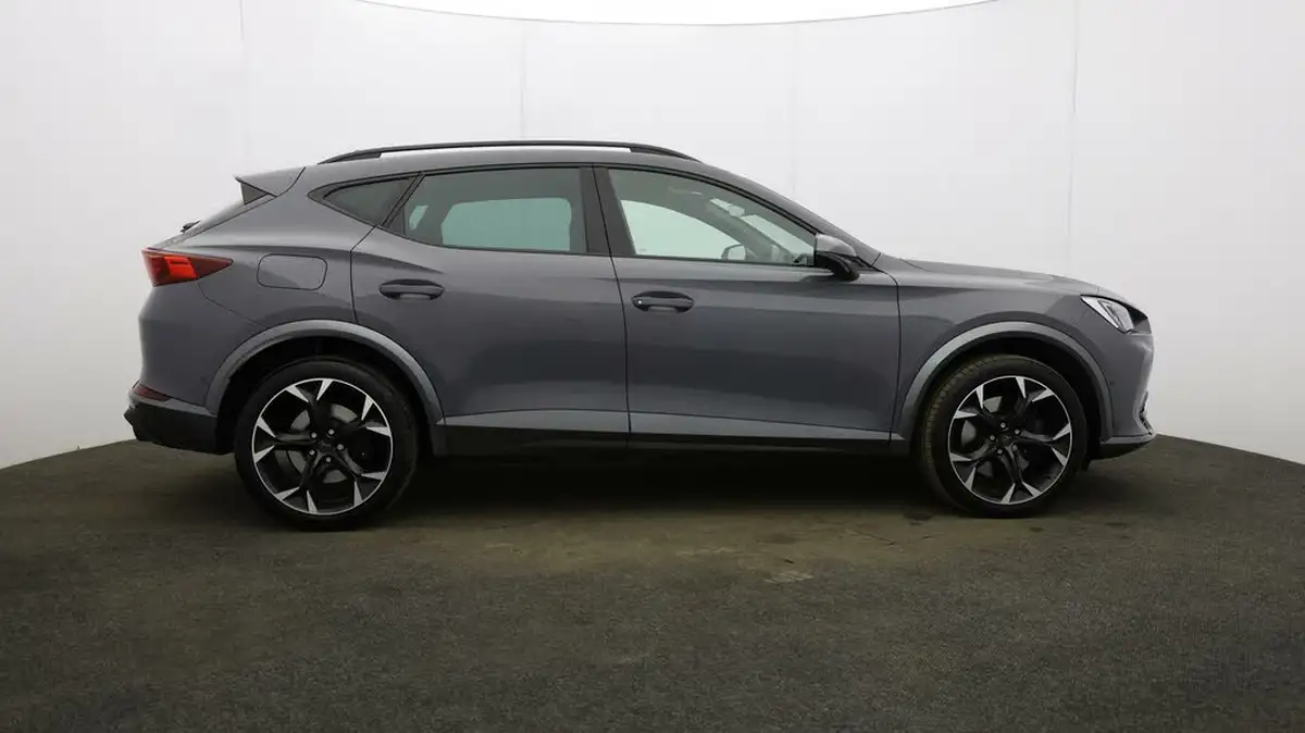 2021-cupra-formentor-20-tsi-vz2-big-30